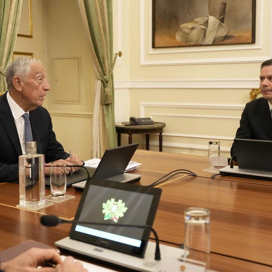 Portugal is to hold an early election in May after minority government’s fall